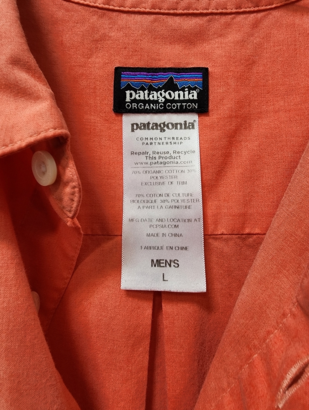 Patagonia Men’s Short-Sleeve Button-Down Shirt — Coral Size L - Picture 2 of 5